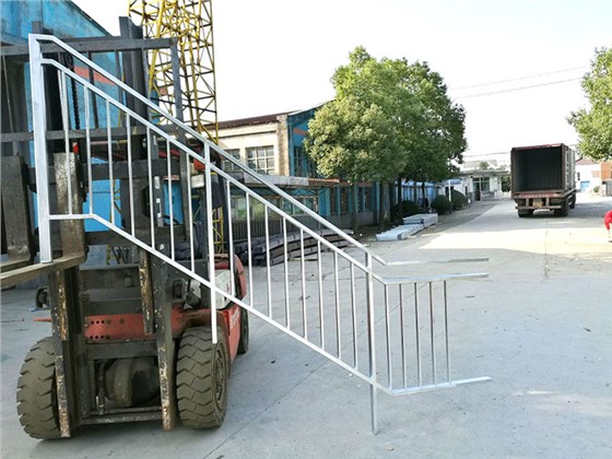热镀锌楼梯护栏